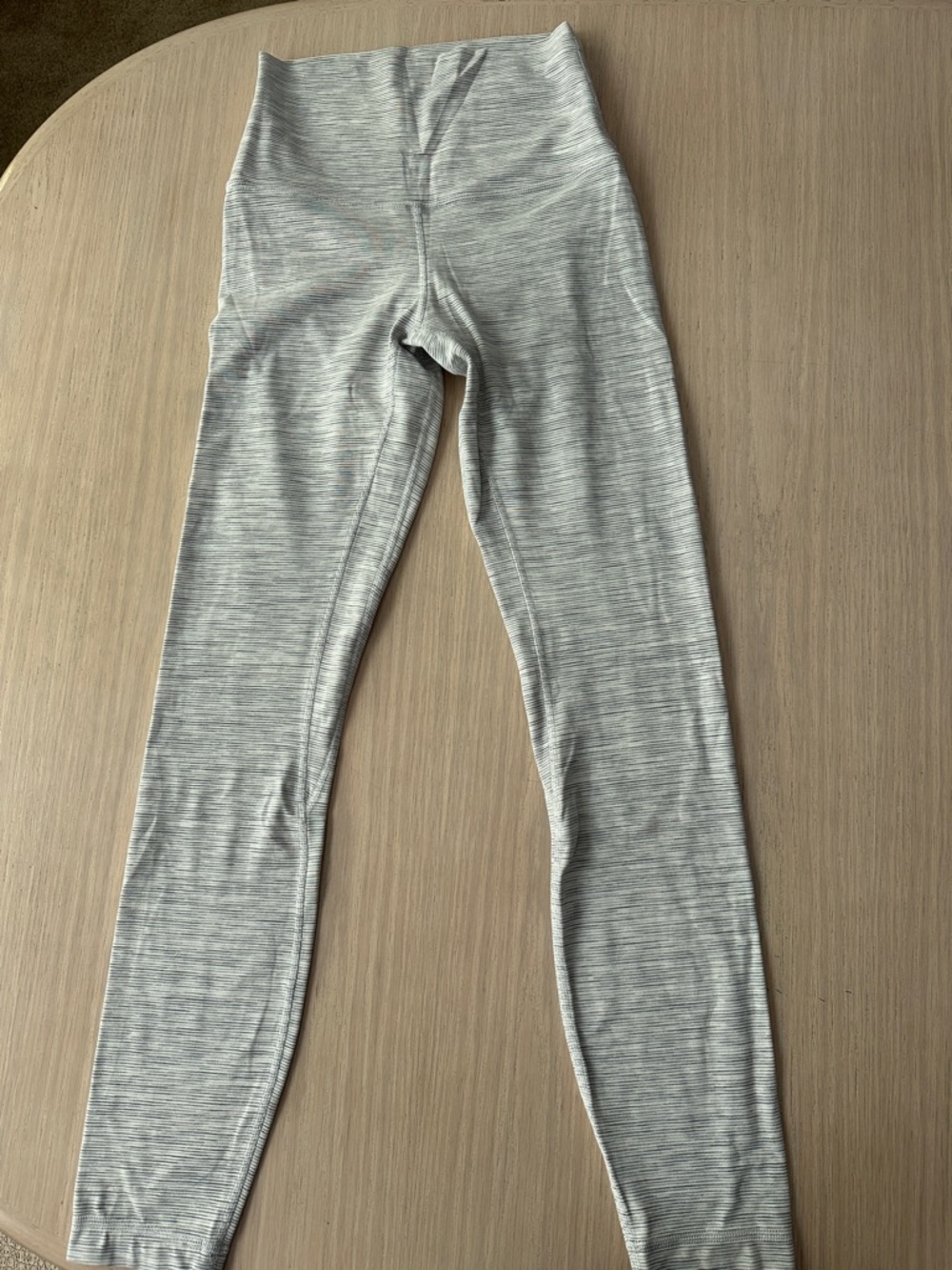 Lululemon HR Align Leggings sz 2 - Picture 3 of 4